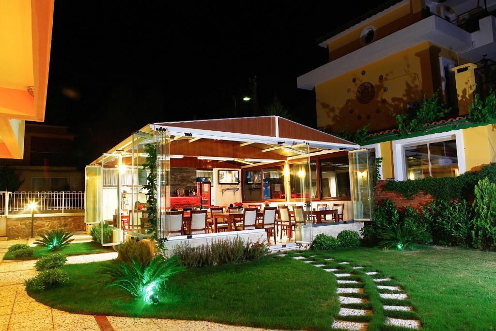 Villa Fokai Hotel Yenifoca Exterior foto